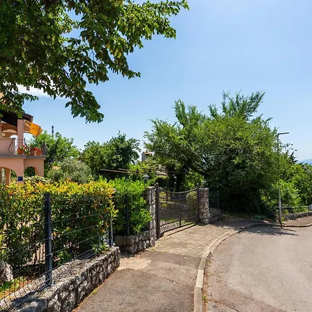 Διαμέρισμα Beautiful In *