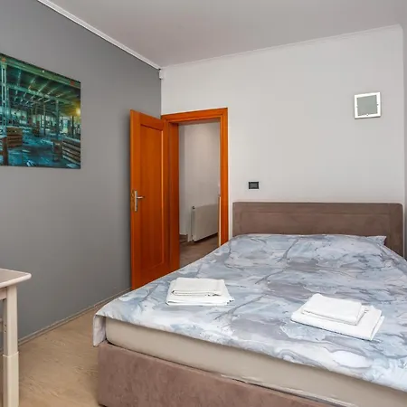 Apartment Beautiful In Kostrena