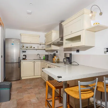 Apartman Awesome In With Wifi *